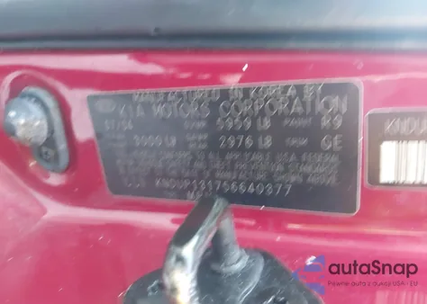 2005 Kia Sedona Ex/Lx z USA, uszkodzony, nr VIN KNDUP131756640377